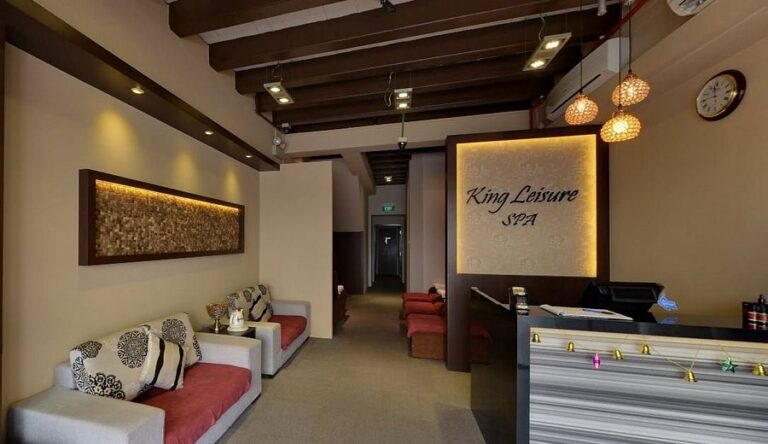 king leisure spa 768x444